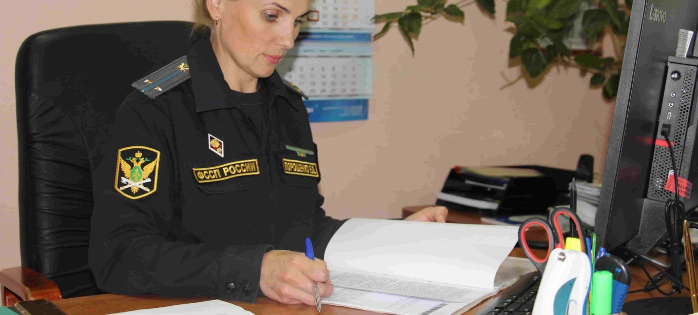 Судебные приставы взыскали с похитителя чужого имущества материальный ущерб, причиненный преступлением