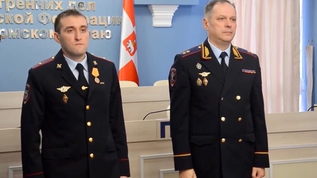 Министр внутренних дел Владимир Колокольцев наградил полицейского из Пермского края за спасение 6-летней девочки